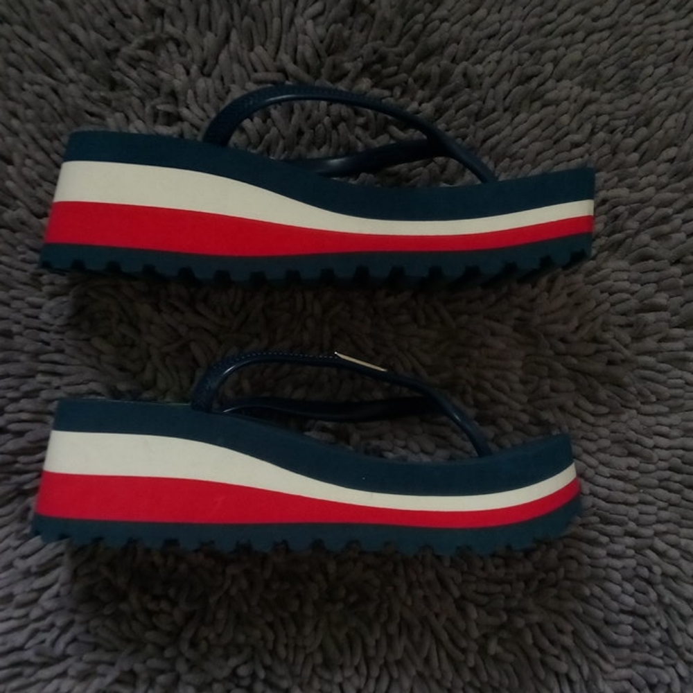 Sandals - Picture 3 of 5